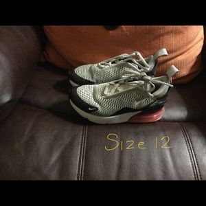 Nike Air Max 270 Little girls shoe